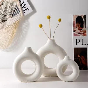 Ringformad Blomvas – Minimalistisk Dekoration för Hemmet