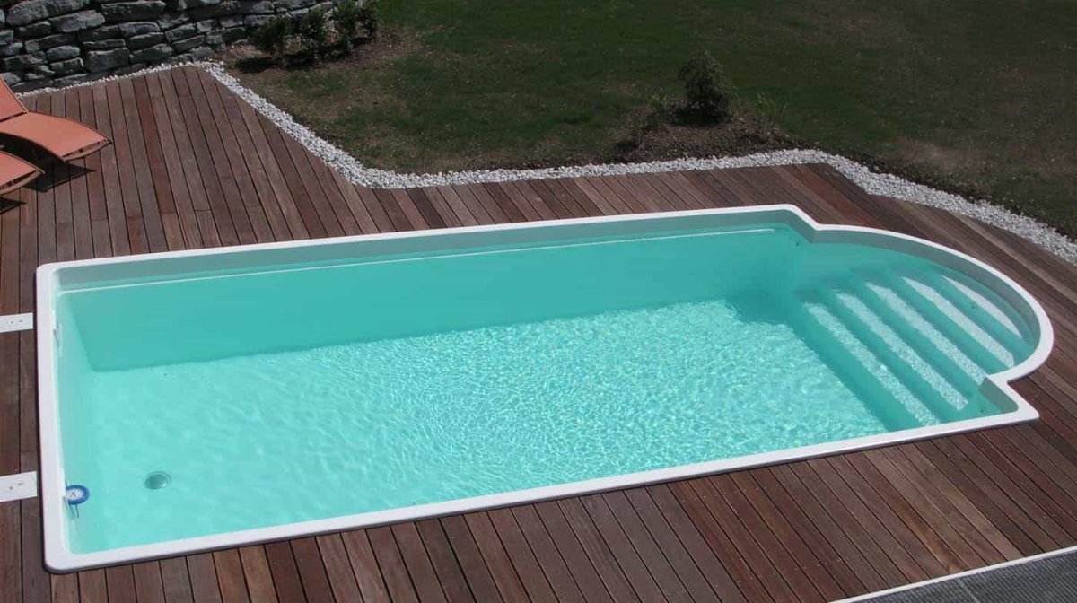 Glasfiberpool Polyfaser Korsika Mått: 9,00 x 3,77 x 1,50 m - Bild 3